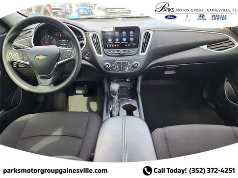 Used 2024 Chevrolet Malibu LT image 9