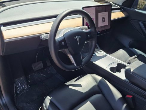Used 2021 Tesla Model Y Long Range AWD/4WD image 20