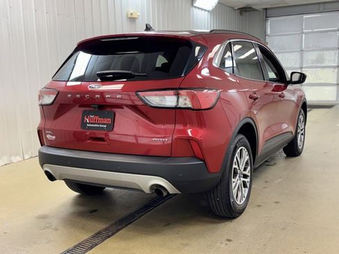 Used 2022 Ford Escape SEL w/ Technology Package image 5