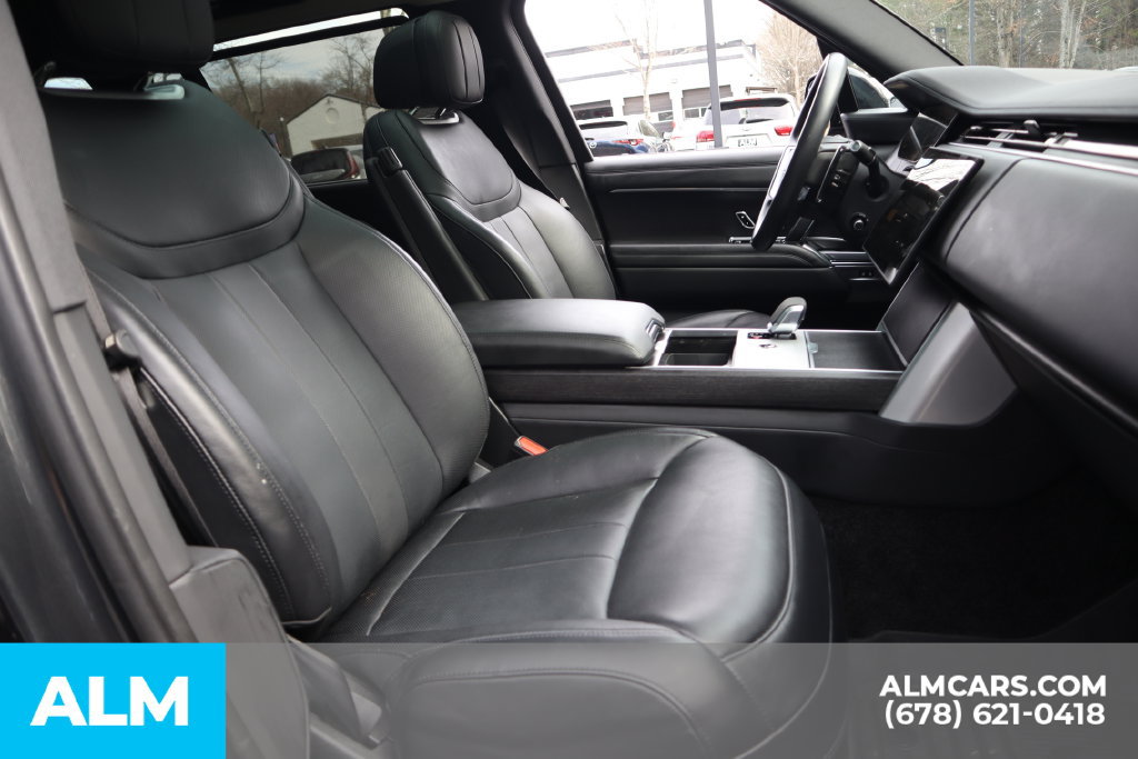 Used 2025 Land Rover Range Rover Long Wheelbase SE AWD/4WD image 31