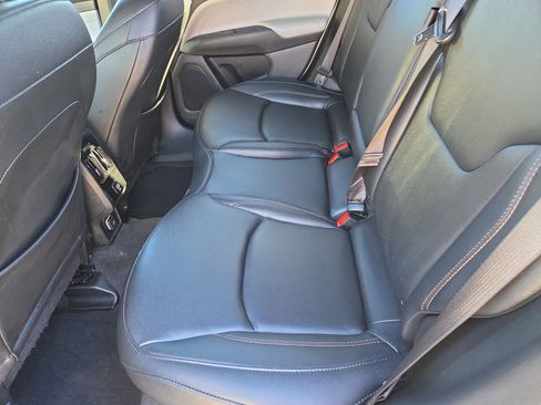 Used 2024 Jeep Compass Limited image 7