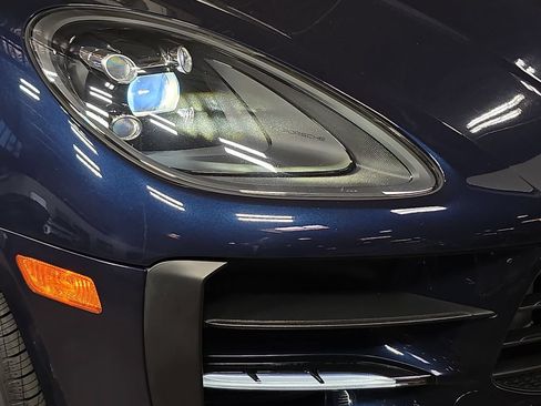 Used 2020 Porsche Macan S AWD/4WD image 12