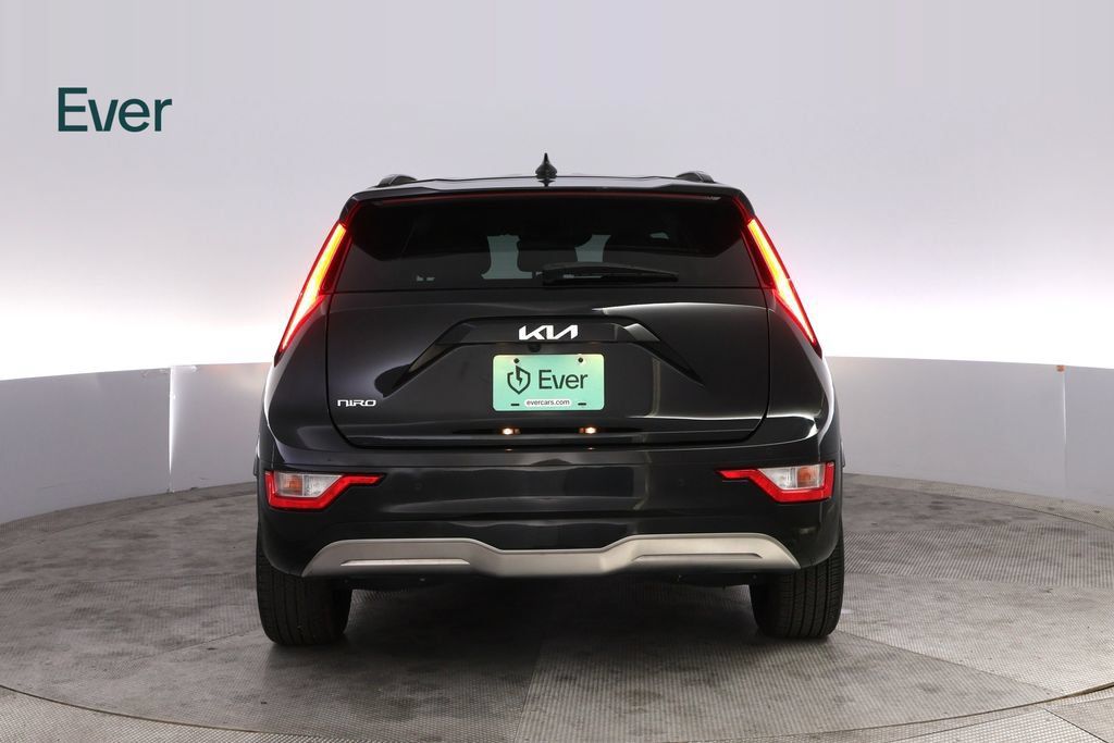 Used 2023 Kia Niro Wind FWD image 15