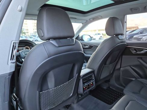 Certified 2023 Audi Q8 Premium Plus image 17