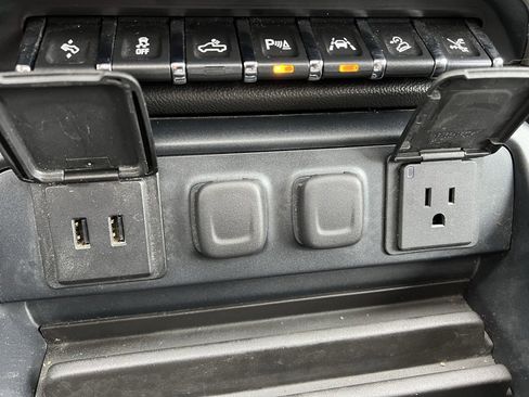 Used 2017 GMC Sierra 1500 Denali w/ Denali Ultimate Package image 46