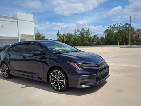 Used 2020 Toyota Corolla SE image 3