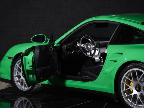 Used 2011 Porsche 911 Turbo S AWD/4WD image 16