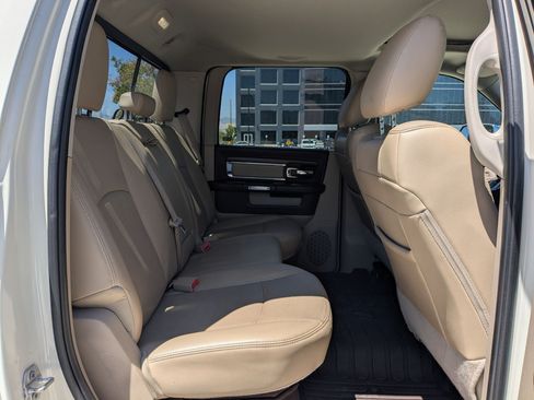 Used 2017 RAM 1500 Laramie AWD/4WD image 25
