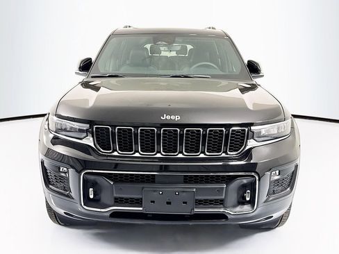 Used 2025 Jeep Grand Cherokee L Overland image 2