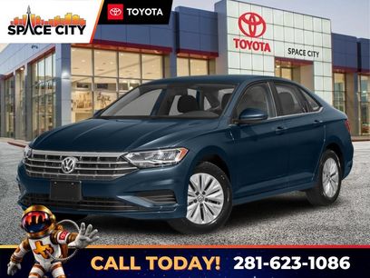 Used 2019 Volkswagen Jetta SE w/ Cold Weather Package