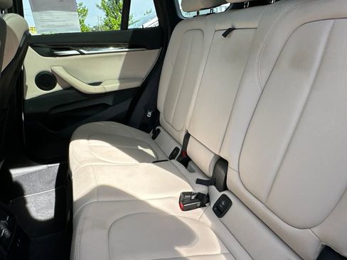Used 2022 BMW X1 xDrive28i w/ Premium Package AWD/4WD image 16