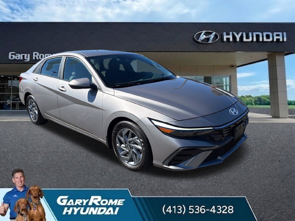 Certified 2024 Hyundai Elantra SEL FWD image 8