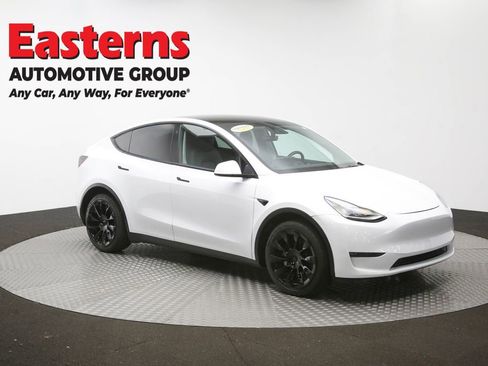 Used 2021 Tesla Model Y Long Range AWD/4WD image 43
