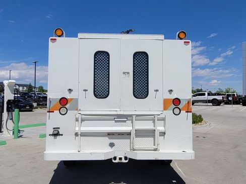 Used 2012 Ford F450 XL w/ PWR Equipment Group RWD image 12