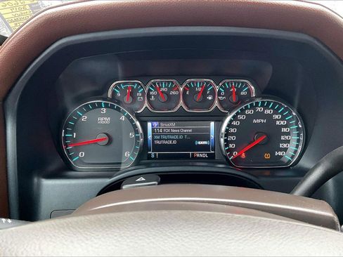 Used 2017 Chevrolet Silverado 1500 High Country image 21