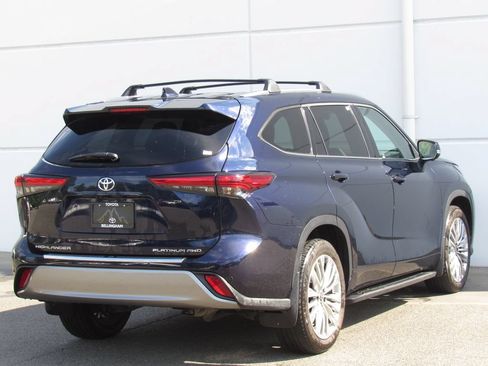 Used 2023 Toyota Highlander Platinum AWD/4WD image 6