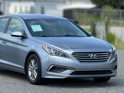 Used 2017 Hyundai Sonata SE FWD image 15
