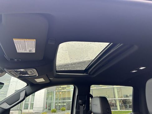 Used 2024 GMC Sierra 1500 AT4 w/ Technology Package image 23