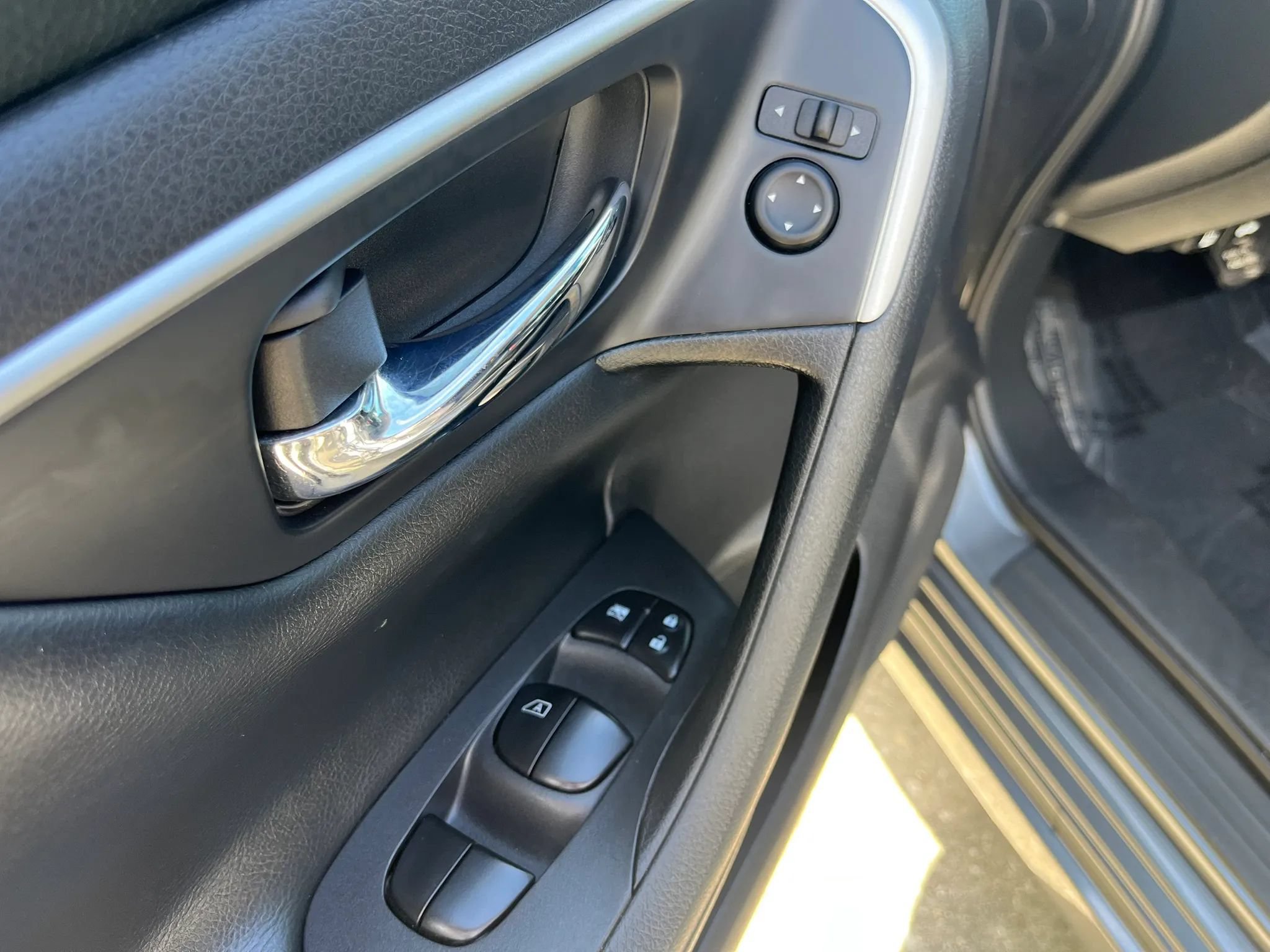 Used 2018 Nissan Altima 2.5 S FWD image 16