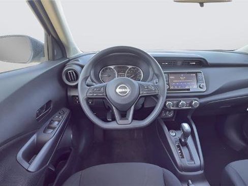 Certified 2025 Nissan Kicks Play S image 19