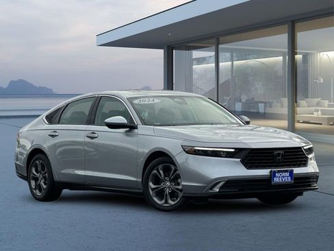 Used 2024 Honda Accord EX image 2