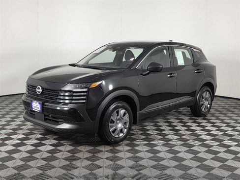 Used 2025 Nissan Kicks S FWD image 9