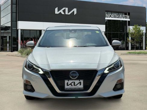 Used 2019 Nissan Altima 2.5 SL FWD image 7