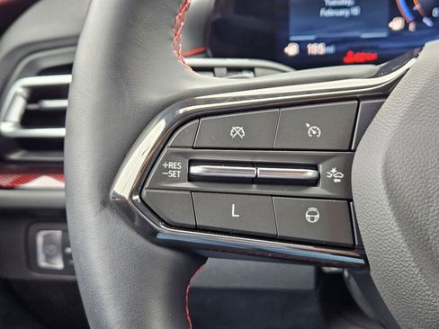 Certified 2024 Chevrolet Traverse RS image 26