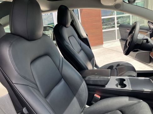 Used 2022 Tesla Model 3 Long Range AWD/4WD image 22