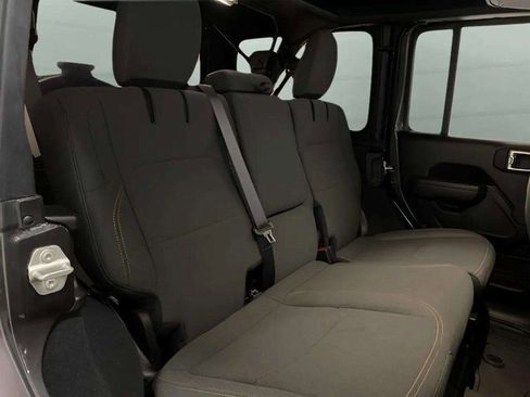 Used 2024 Jeep Wrangler Unlimited image 68