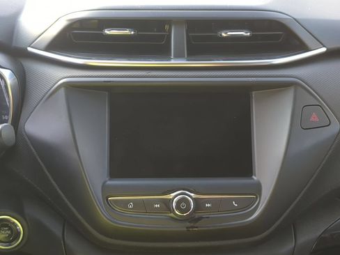 Used 2022 Chevrolet TrailBlazer LT FWD image 13