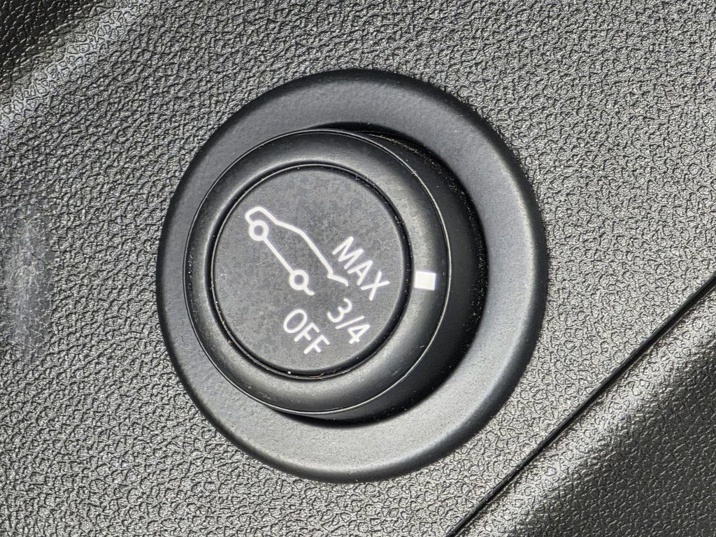 Used 2022 Chevrolet Equinox LT FWD image 30