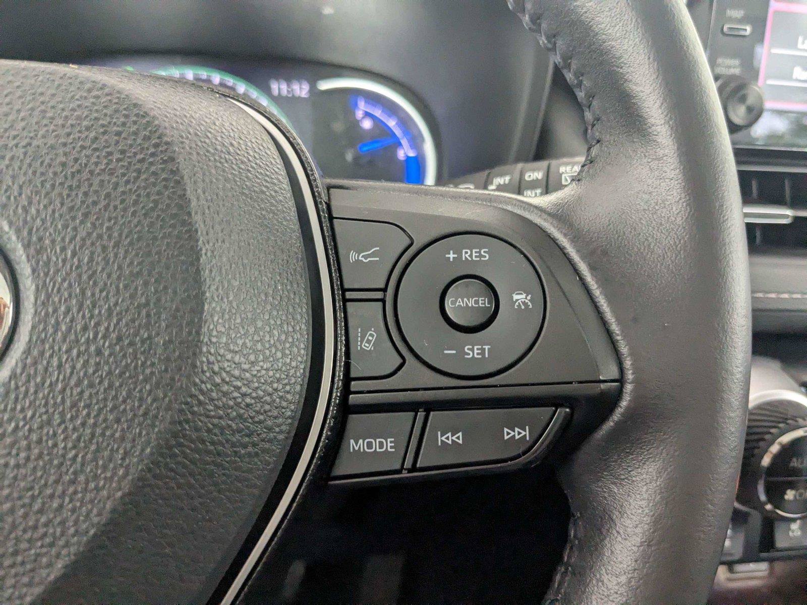 Used 2021 Toyota RAV4 Limited AWD/4WD image 19