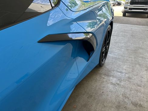 Used 2021 Chevrolet Corvette Stingray Preferred Cpe w/ Z51 Performance Package RWD image 19