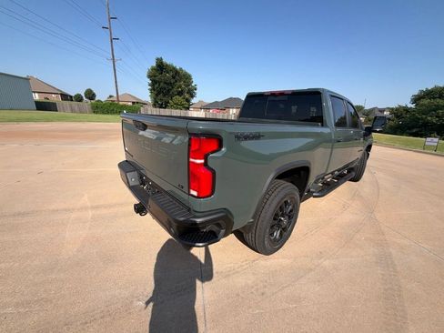 Used 2025 Chevrolet Silverado 2500 LT w/ Trail Boss Package AWD/4WD image 5
