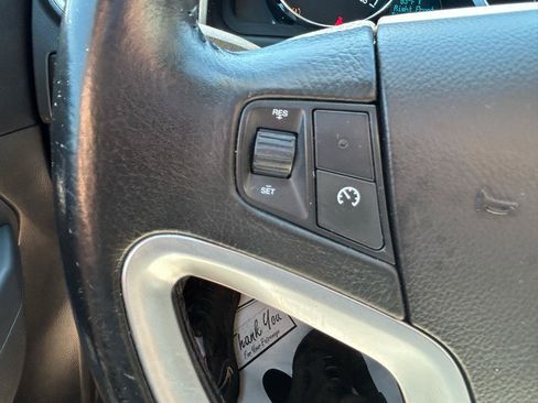 Used 2013 Chevrolet Captiva Sport LS FWD image 18