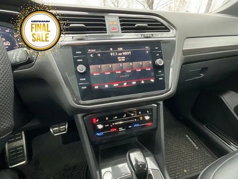 Used 2024 Volkswagen Tiguan SEL R-Line image 16