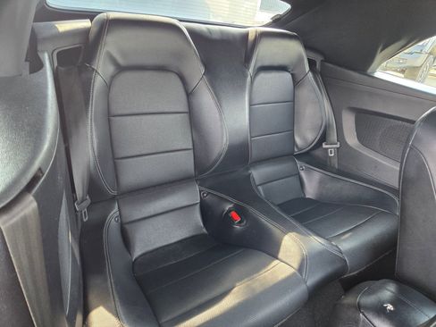 Used 2021 Ford Mustang Premium RWD image 23