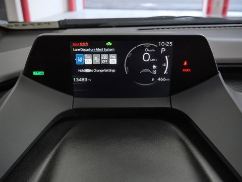 Certified 2025 Toyota Prius LE image 22