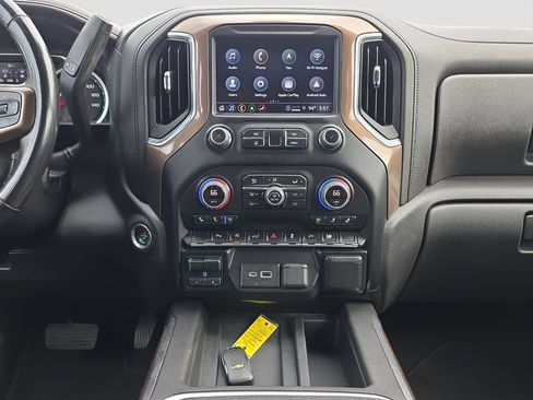 Used 2022 Chevrolet Silverado 1500 High Country AWD/4WD image 13