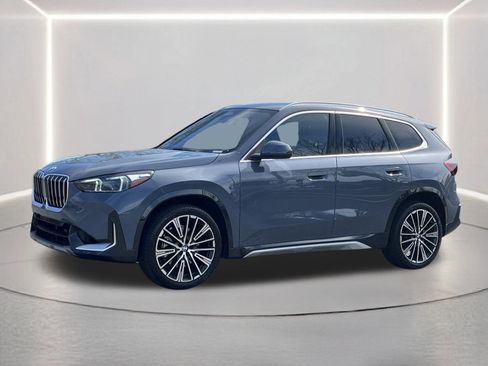 Used 2025 BMW X1 xDrive28i w/ Technology Package image 23