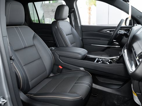 New 2026 Chevrolet Traverse High Country image 42