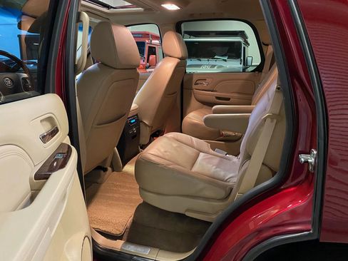 Used 2009 Cadillac Escalade AWD image 39