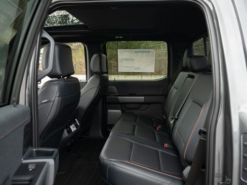 New 2026 Ford F150 Lariat w/ Equipment Group 501A Mid AWD/4WD image 19