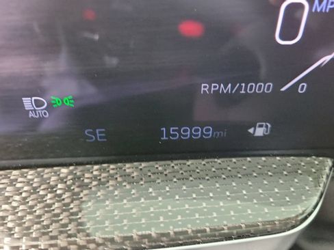 Used 2025 Cadillac Escalade V AWD/4WD image 26