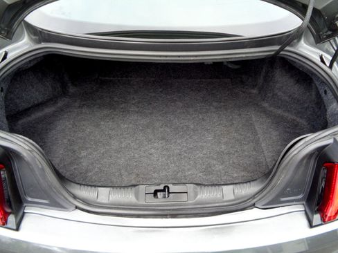 Used 2018 Ford Mustang EcoBoost Fastback image 18