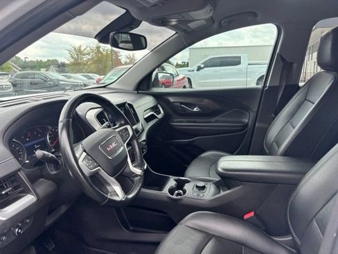 Used 2023 GMC Terrain SLT AWD/4WD image 10