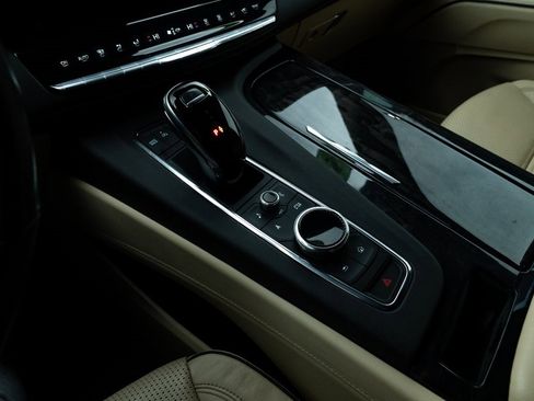 Used 2021 Cadillac Escalade ESV Premium Luxury w/ Driver Assist Tech Package image 18