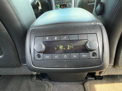 Used 2012 GMC Acadia SLT AWD/4WD image 21