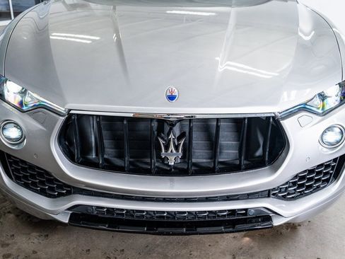 Used 2018 Maserati Levante S GranSport image 15
